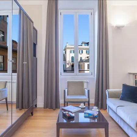 Internazionale Domus بيت ضيافة 4*