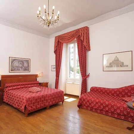 Internazionale Domus Πανσιόν 4*